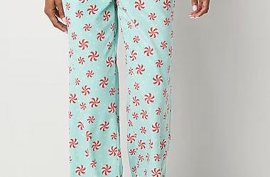 Womens Pajama Fleece Pants With Socks Just $7.99 (Reg. $26)!